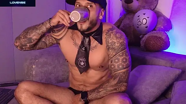 Chat +18 de Seth_Vegaa ao vivo