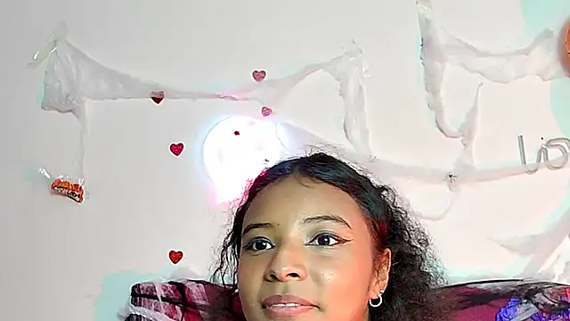 Ellie_Cute7 现场XXX聊天