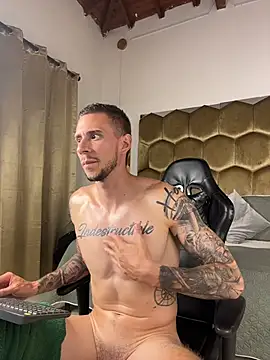J_king__'s Live XXX Chat