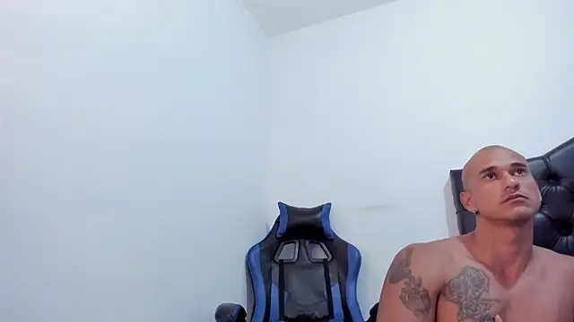 XXX chat uživo modela doublefun24