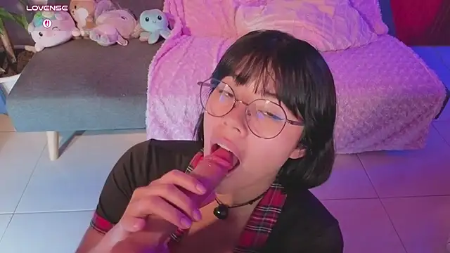 LoaLuxuryのライブXXXチャット