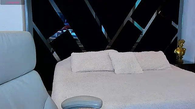 XXX chat uživo modela Raytorres