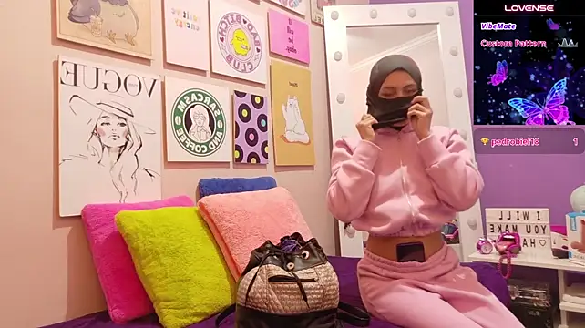 Violet_moritaのライブXXXチャット