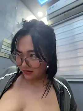 MissVeloura_XX Chat XXX in diretta