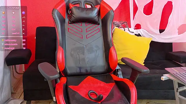 LoganSteel_ লাইভ XXX চ্যাট