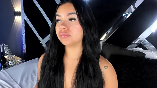 MarianaGarciaa__のライブXXXチャット