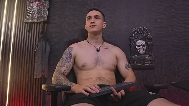JacksonOlsenn Live XXX-Chat