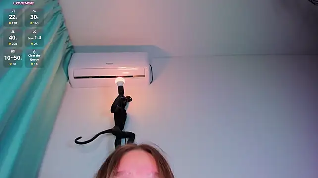 LunaBoss live XXX chat