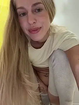 kira_mia – Naživo XXX chat