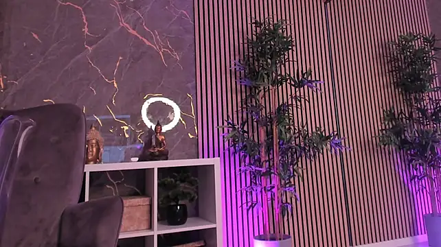 Chat +18 de RubyMerlotte ao vivo