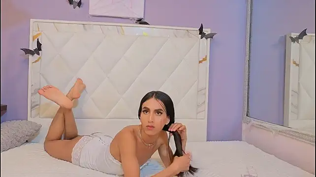 thalia_duque's Live XXX Chat