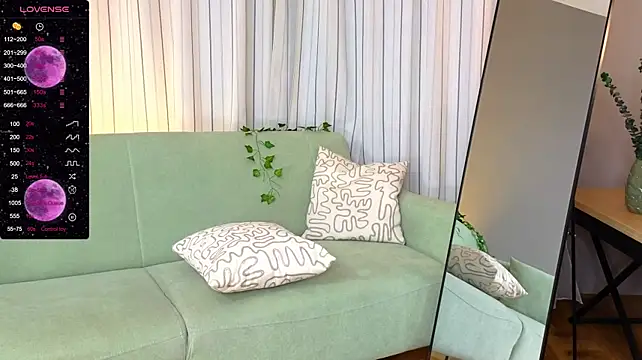 MieliaLi Adlı Modelin Canlı XXX Sohbeti