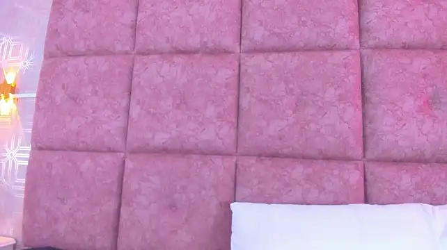 Živý XXX chat LilyRoxi