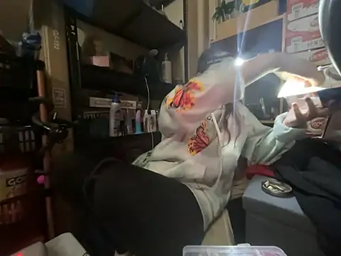 Snowbunnycake_131 Chat XXX live