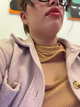 andra_rose লাইভ XXX চ্যাট