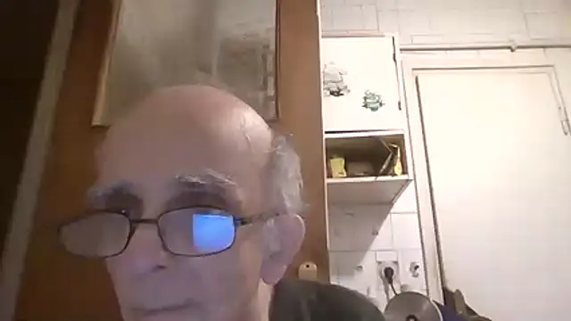 Chatroom XXX en direct de mariusica1@xh