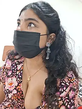 Your_Sanaa1のライブXXXチャット
