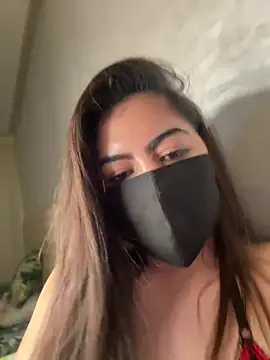 Hot-Queen-sarah's Live XXX Chat