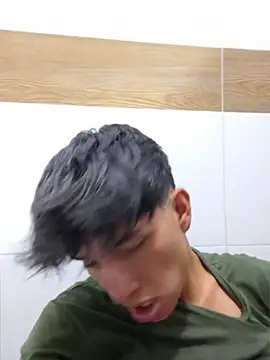 ZaneHoward Adlı Modelin Canlı XXX Sohbeti