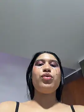 Chat XXX ao vivo de RosieChell_