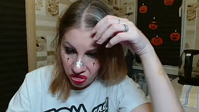 Czat XXX na żywo – TherestlessKitty