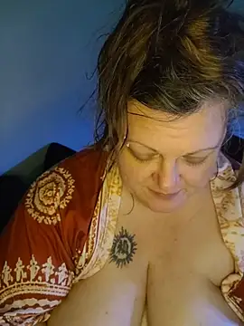 ticklesquirt Live XXX-Chat
