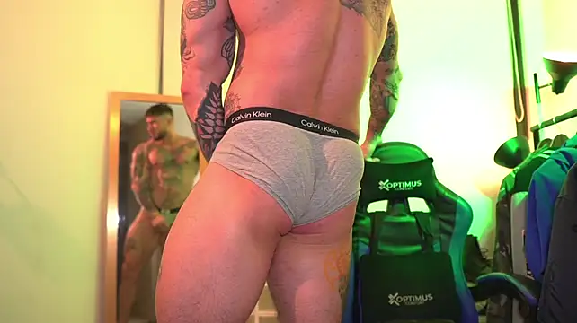 צ'אט XXX בשידור חי של DimitriSullivan_