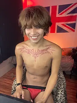 Aronn_44 라이브 XXX 채팅