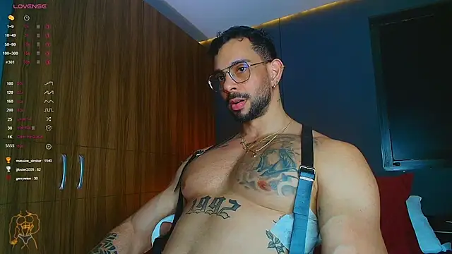 צ'אט XXX בשידור חי של massimo_visconti