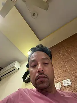 dipank1235 即時 XXX 聊天