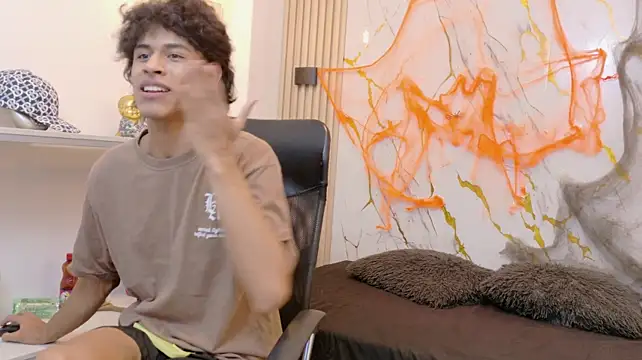 Zayn_Fox32's Live XXX Chat