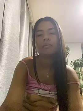 Romie_rous' Live XXX Chat