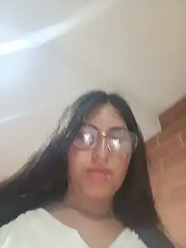 Chat XXX en directo de Amber_Caprice_