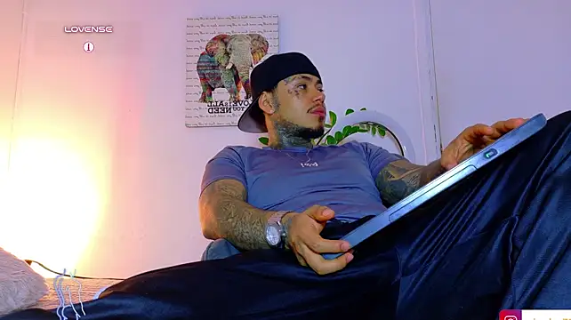 JordanSmiith_ élő XXX-chatje