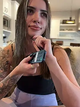 Tiny-Mimi's Live XXX Chat