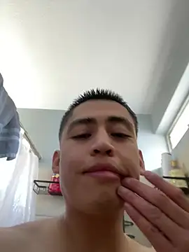 Webkamerová show VirginBoyCock
