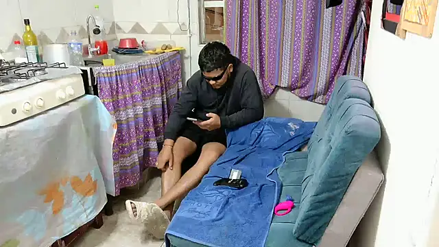 Boycuriousxxx Webcam-Show