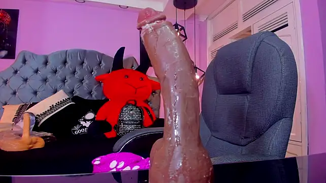 Kadarah Chat XXX in diretta
