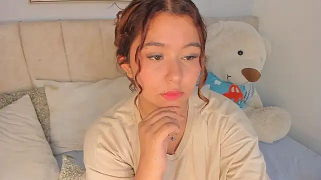 Atenea_cuteee Chat XXX live