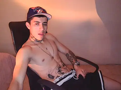 David_LongVibe Chat XXX in diretta