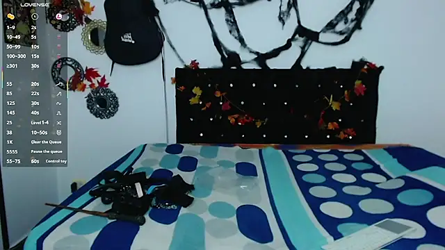 PaleVibes Adlı Modelin Canlı XXX Sohbeti