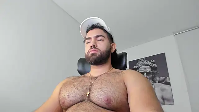 simonleon27's Live XXX Chat
