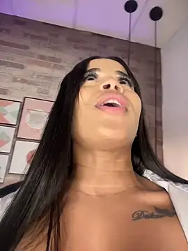 แชท XXX สดของ EmmaExoticaXXX