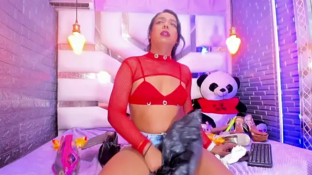 EmmyTorner's Live XXX Chat