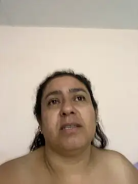 agathaxxx-69's Live XXX Chat