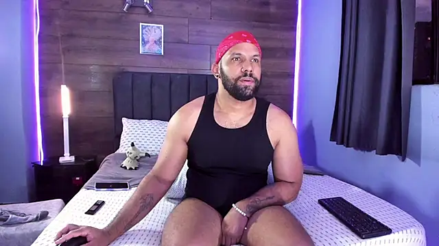 anthonylatynxd's Live XXX Chat