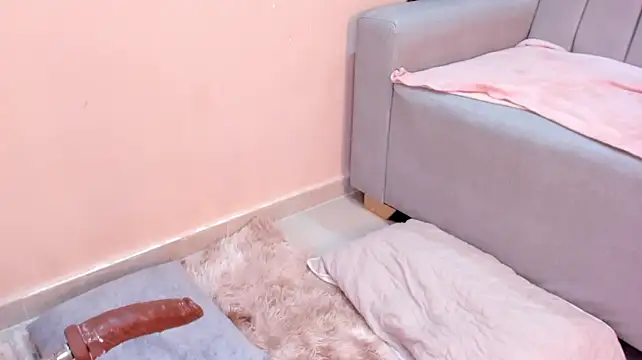 Frida-kiroga Adlı Modelin Canlı XXX Sohbeti