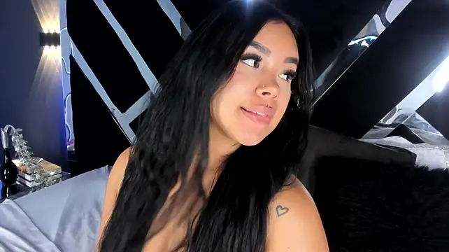 MarianaGarciaa__'s Live XXX Chat