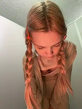 elsawhere webcam show