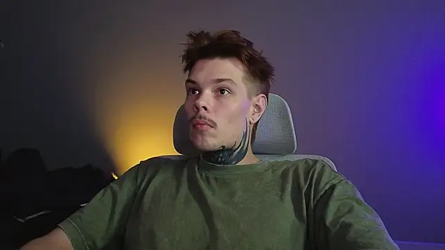 DENIS_HERE's Live XXX Chat